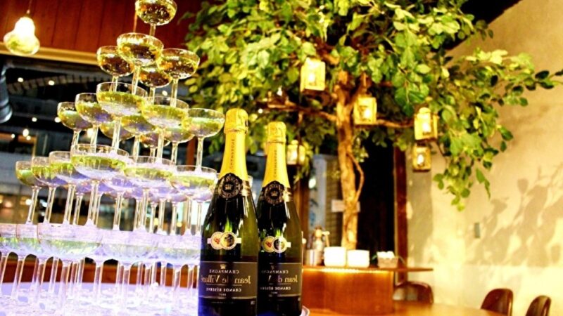 「渋谷ガーデンルーム」は、貸切に特化したおしゃれ居酒屋です！
貸切のご利用でマイク・プロジェクター・音響機器などがご利用いただけます！
同窓会の貸切は当店にお任せください！